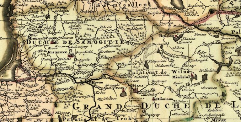 "Estats de la Couronne de POLOGNE: presenté A Monseigneur le Duc de Bourgogne,"