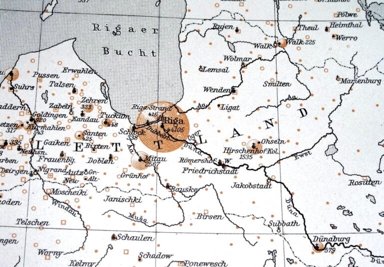 "Baltische Staaten,"